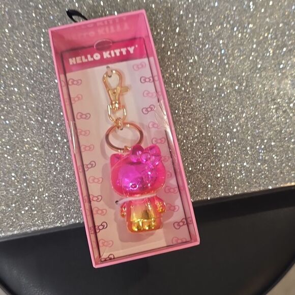 Hello Kitty Ombre Metallic Bag/ Keychain - Picture 4 of 4